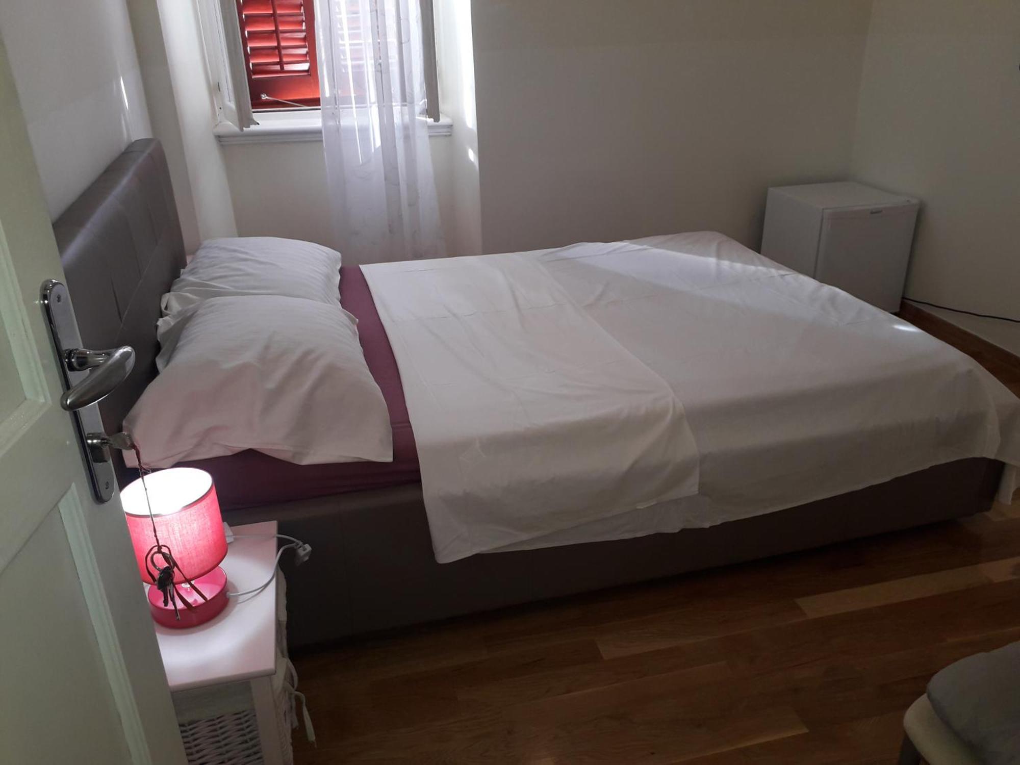 Studio On Main Pedestrian Street Apartment Пула Екстериор снимка