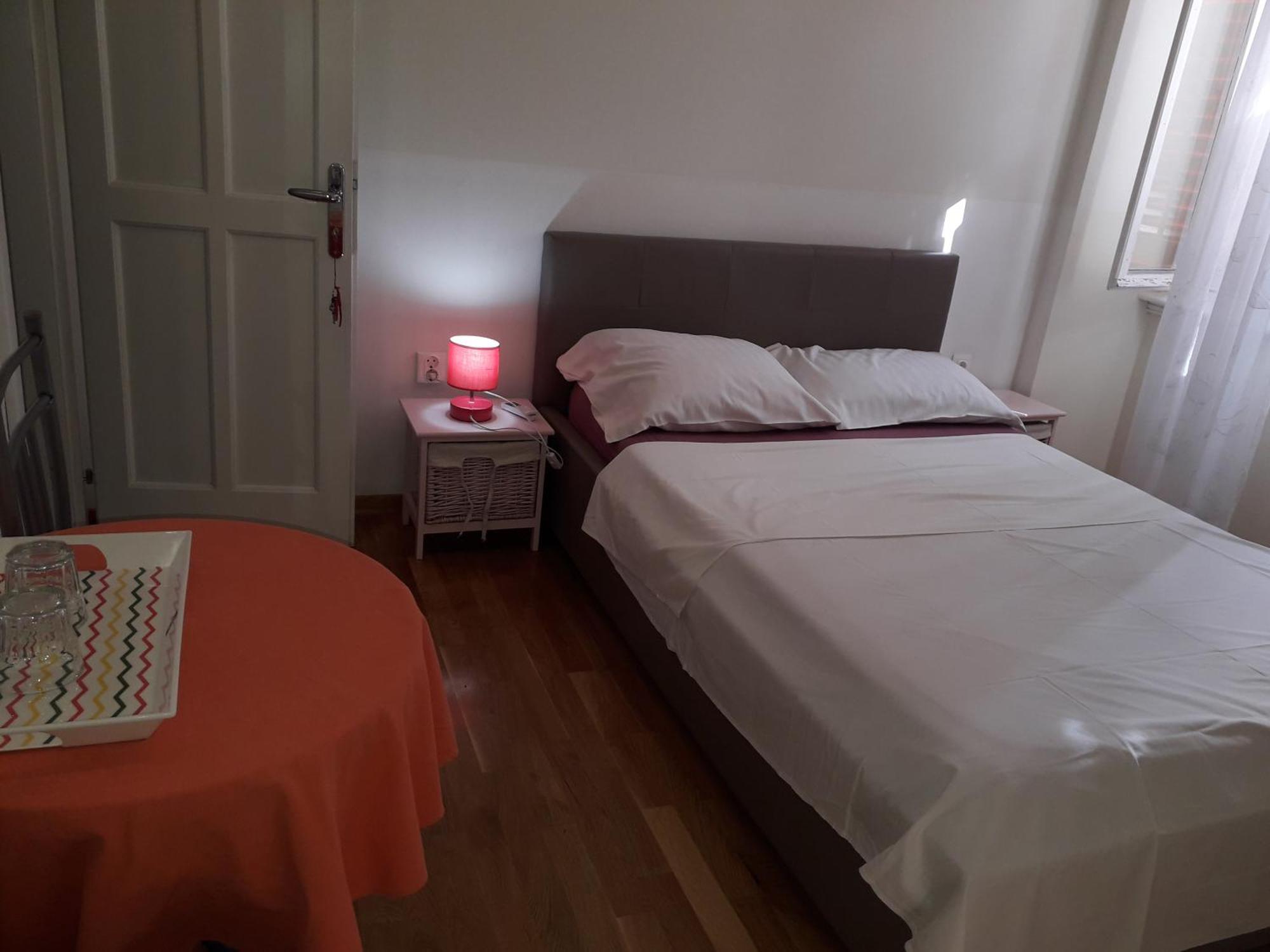 Studio On Main Pedestrian Street Apartment Пула Екстериор снимка